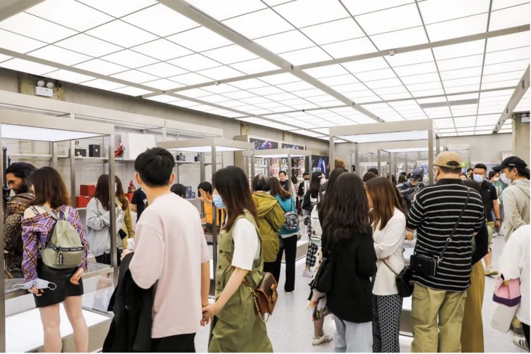 x11旗舰贵阳,x11旗舰店潮玩店