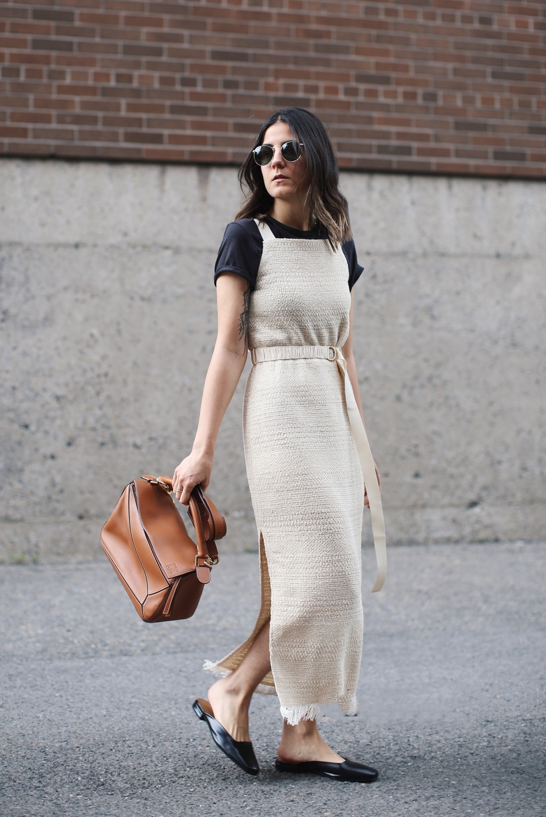 今年最流行夏天后底凉鞋,今年流行什么鞋子凉鞋舒服