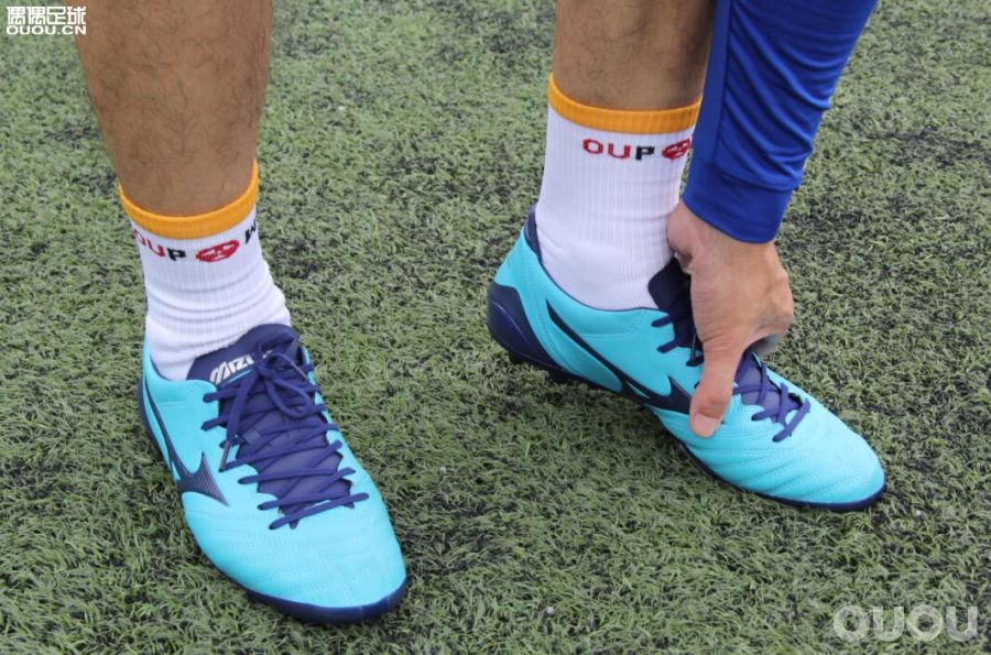 美津浓tf中端足球鞋推荐,美津浓足球鞋morelianeo3实测