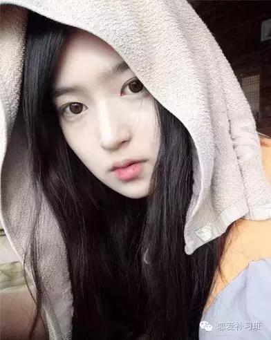 与女同学聊天的技巧和方法,和女神刚加上微信怎么聊