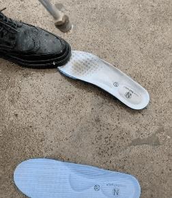 如何清理运动鞋推荐的鞋垫,洗运动鞋鞋垫的方法