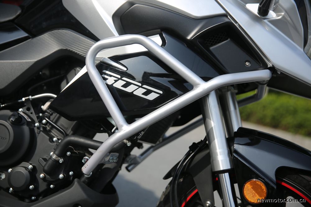 大运300拉力车发动机是不是本田的,大运300拉力车直播