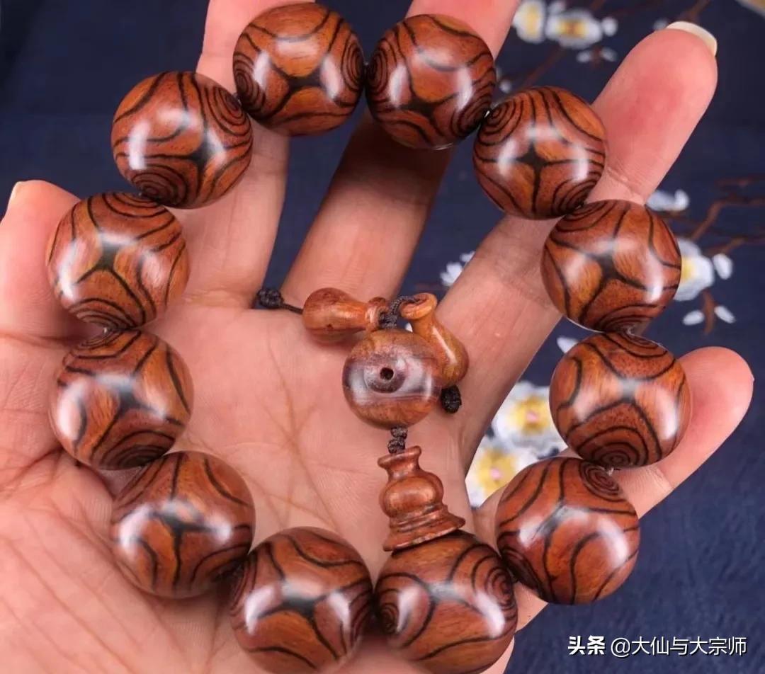 什么木头做手串又好又香,用哪种木头做手串最好