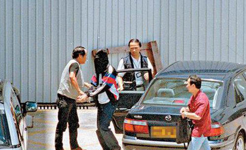 奚梦瑶恳求给孩子打码背后，是豪门子女血一般的教训