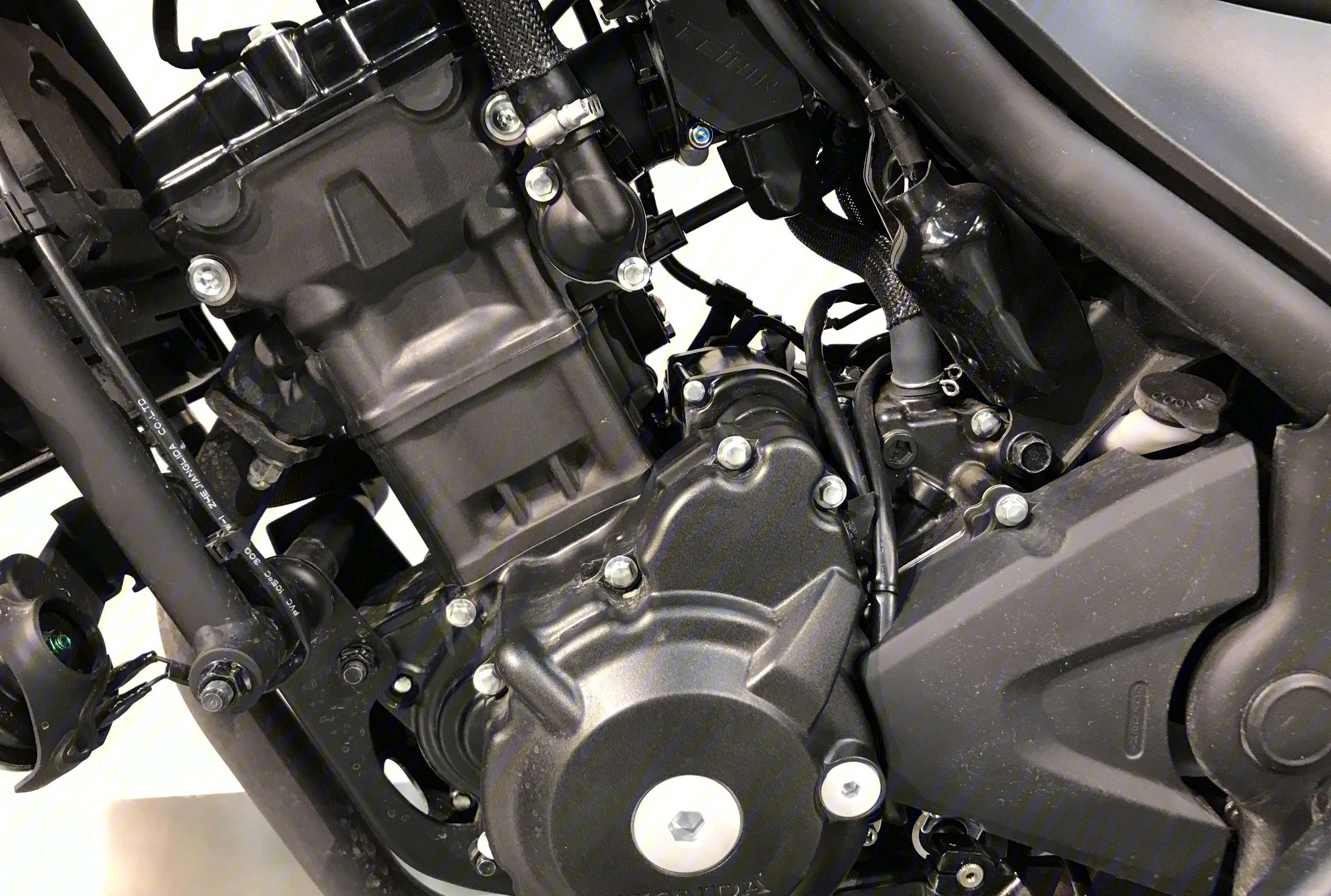 新大洲本田cm300巡航车,hondacm300用车感受