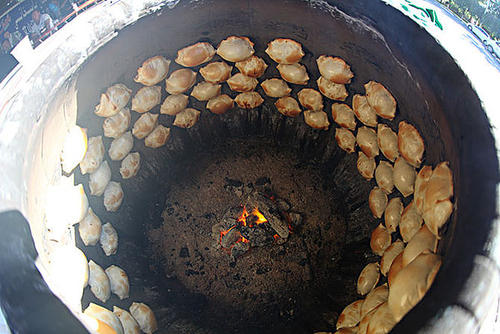 疆味地道的烤包子,好朋友们尝一尝新疆的正宗烤包子