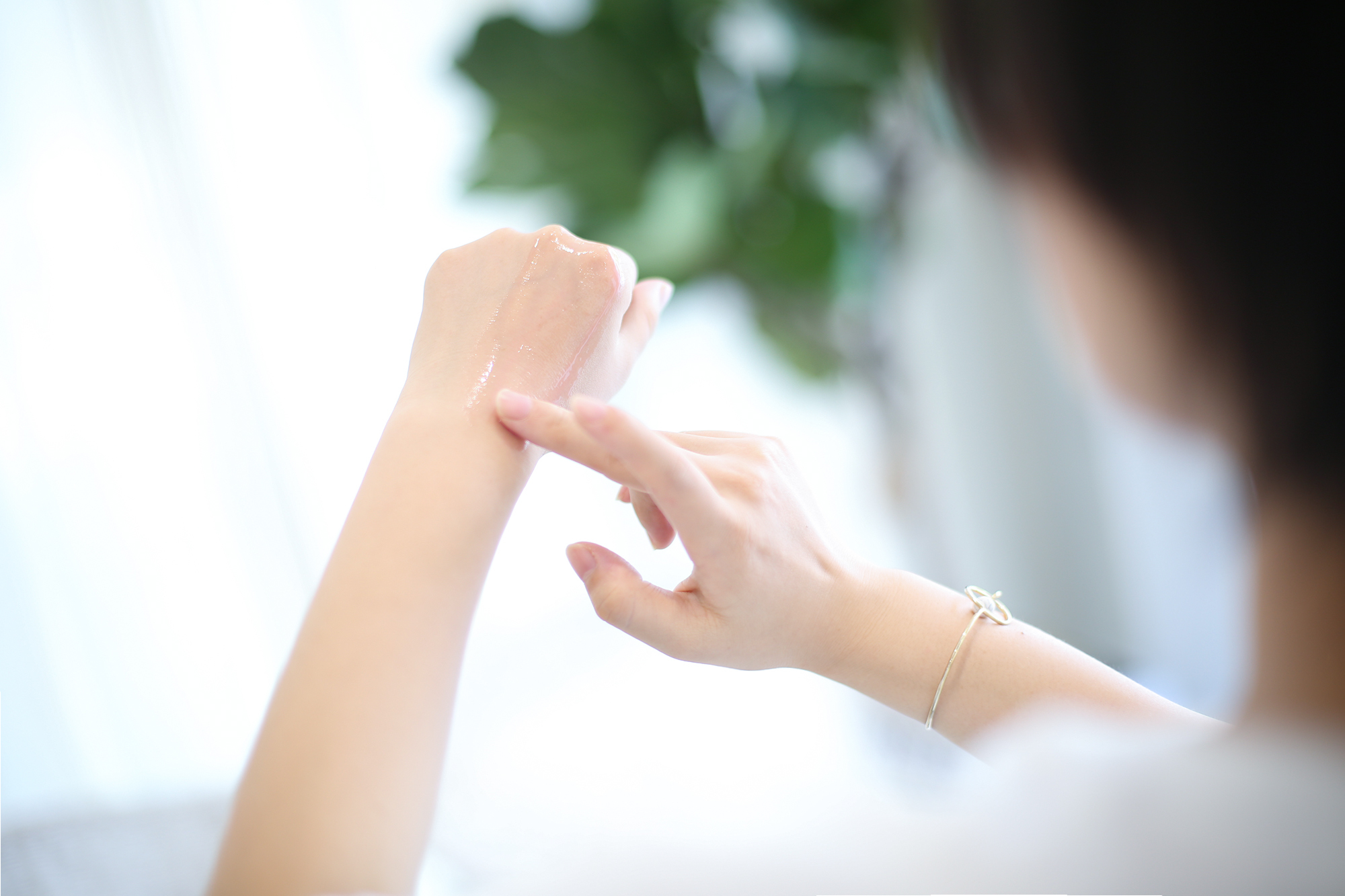 ahc抗老补水,ahc洛神花抗氧化精华露