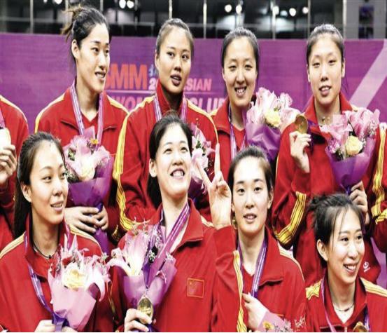 李盈莹父亲工作,李盈莹个人简介父母