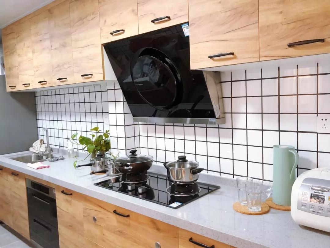 厨房台面什么颜色耐用好看,厨房台面哪种材料最耐脏