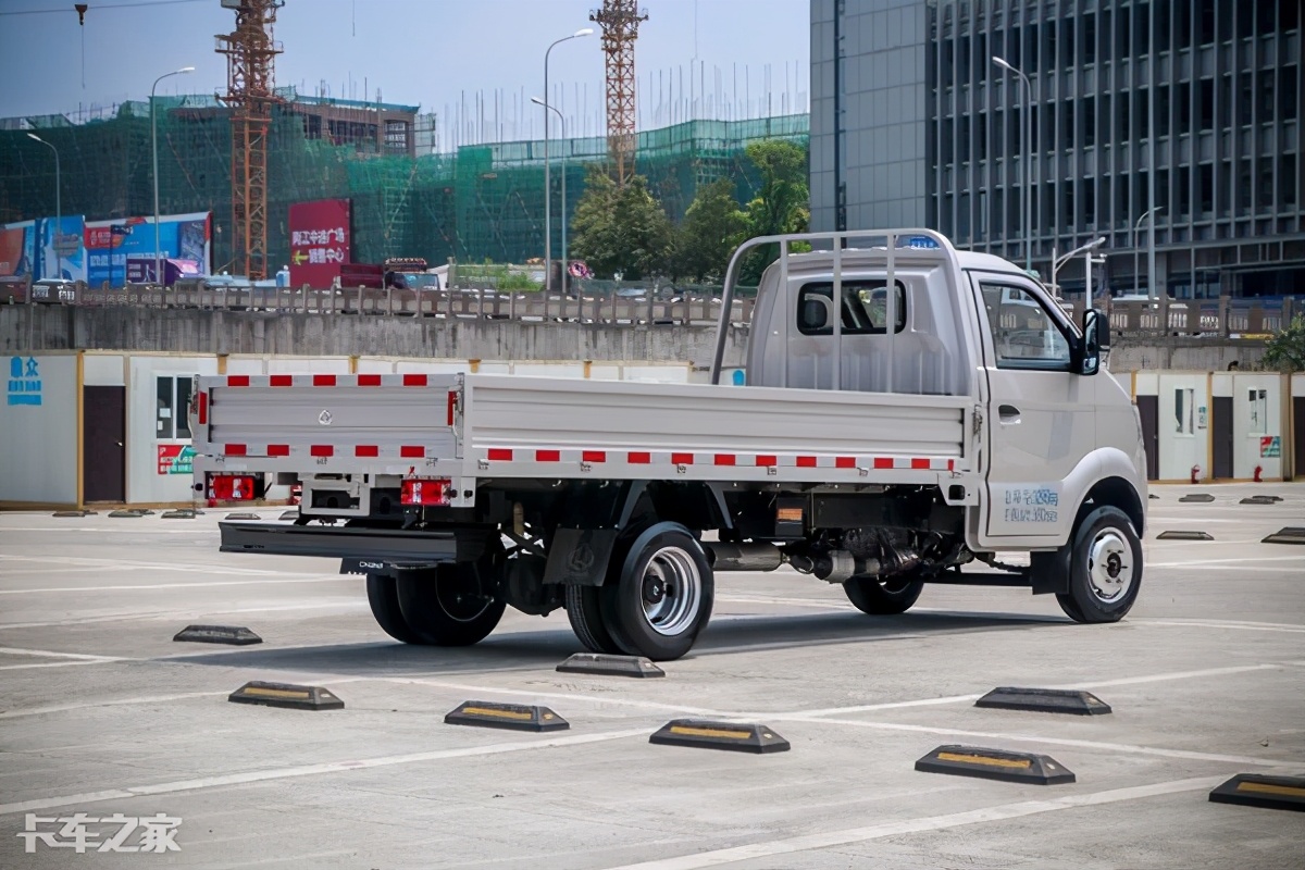 重载版轻卡蓝牌190马力翻斗,能拉重载的4米2蓝牌轻卡厢货