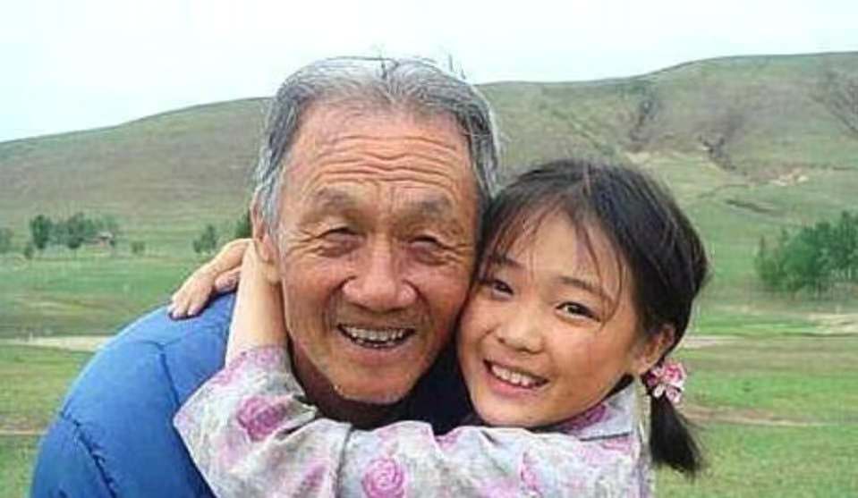 暖春小花爷爷葬礼,暖春小花的爷爷怎么去世的