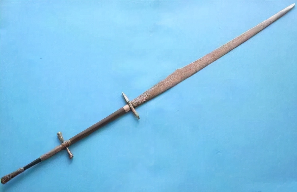 武将最厉害的是项羽还是吕布,历史上的吕布真的是排在第一的吗