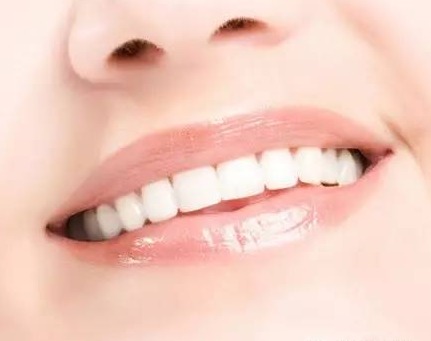 牙齿的全部疾病及治疗方法,常见的四种牙齿问题你占了几种