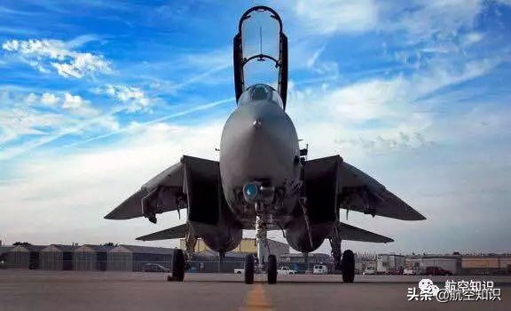 美国f14雄猫战斗机视频,最后的f-14雄猫战斗机