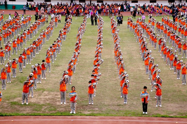名校就是不一样,许昌市建设路小学2019年春季运动会开幕式美爆了