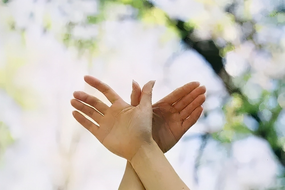 小孩歪脖处理方法,成年歪脖咋矫正