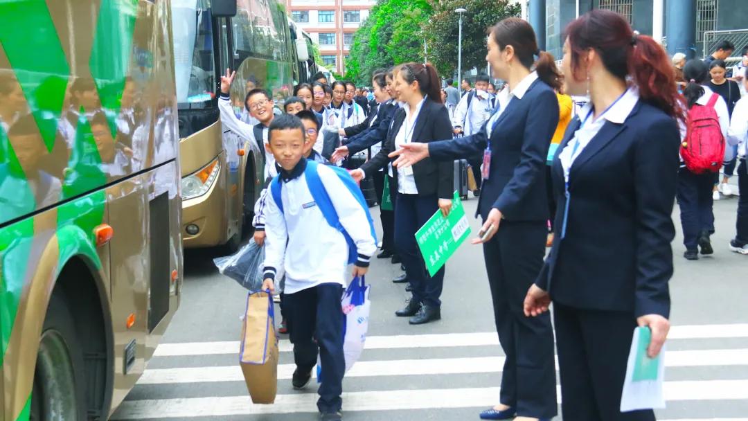 东辰国际学校校车,绵阳东辰国际学校到成都有校车吗