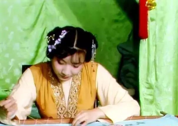 另眼看红楼,另眼看