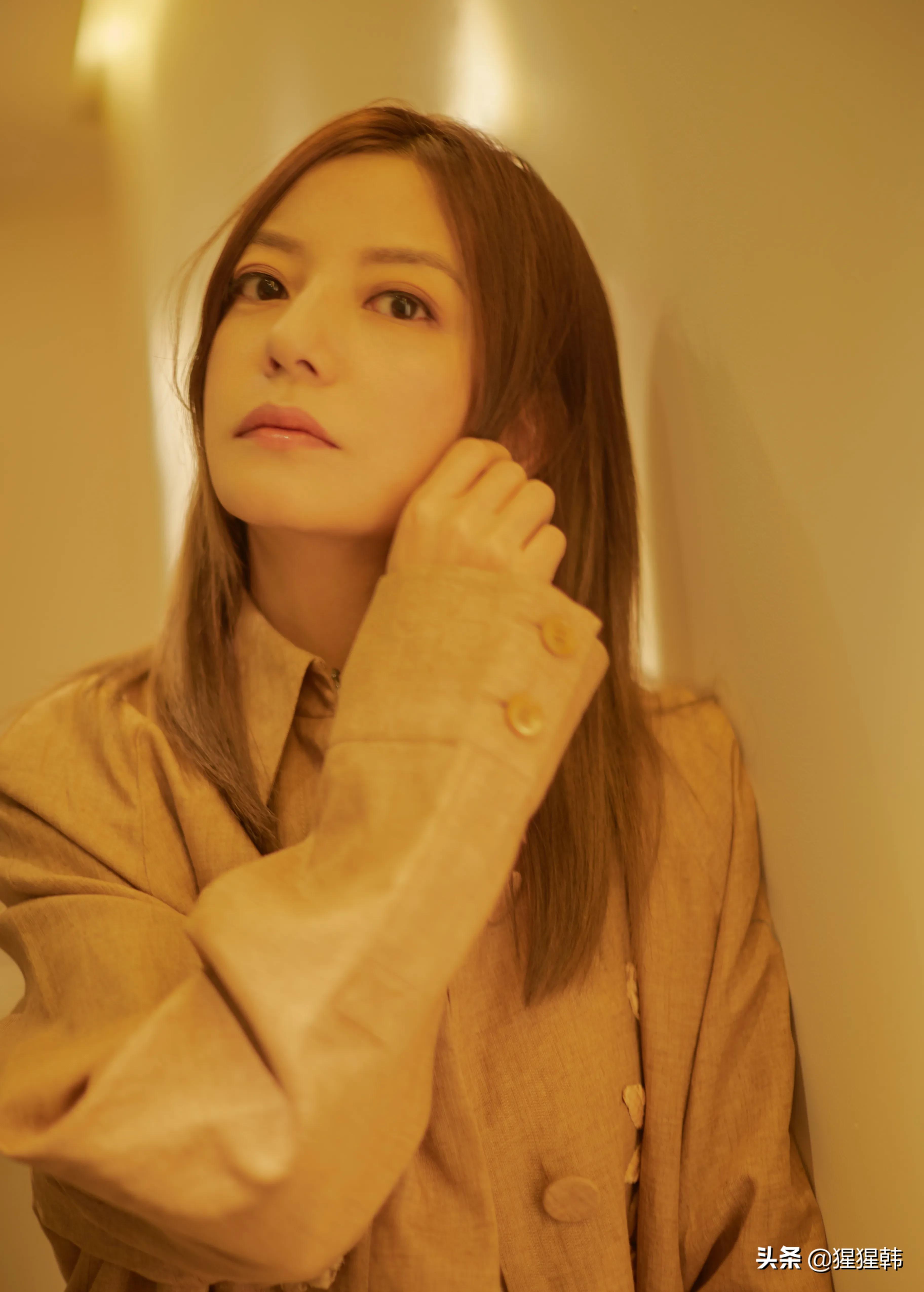 赵薇▪️电影氛围感画报｜美薇身着星装Kstyle