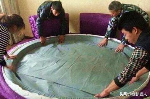 情侣酒店的床为什么有镜子,情侣酒店的床为什么是圆的呢