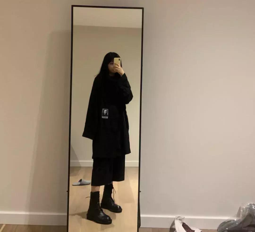 女生买马丁靴,卖女士马丁靴的