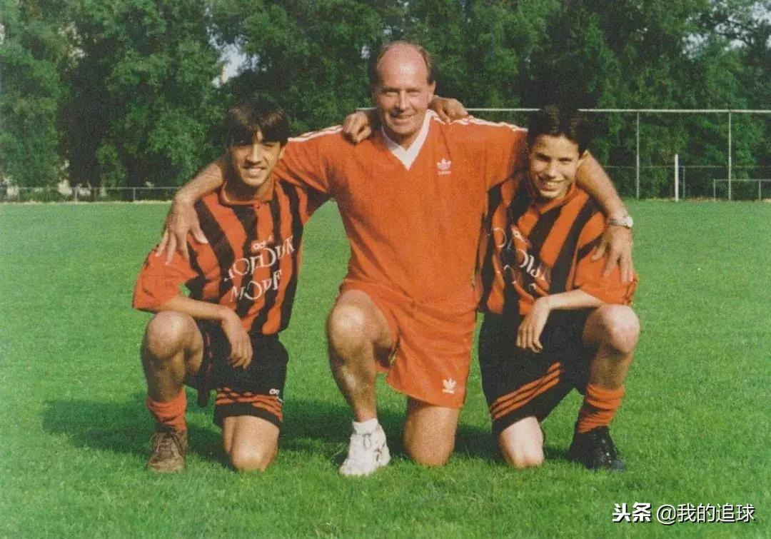 范佩西飞翔高清,范佩西上演飞翔的荷兰人