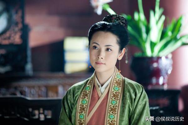 岳不群和宁中则谁厉害,宁中则为何自刎