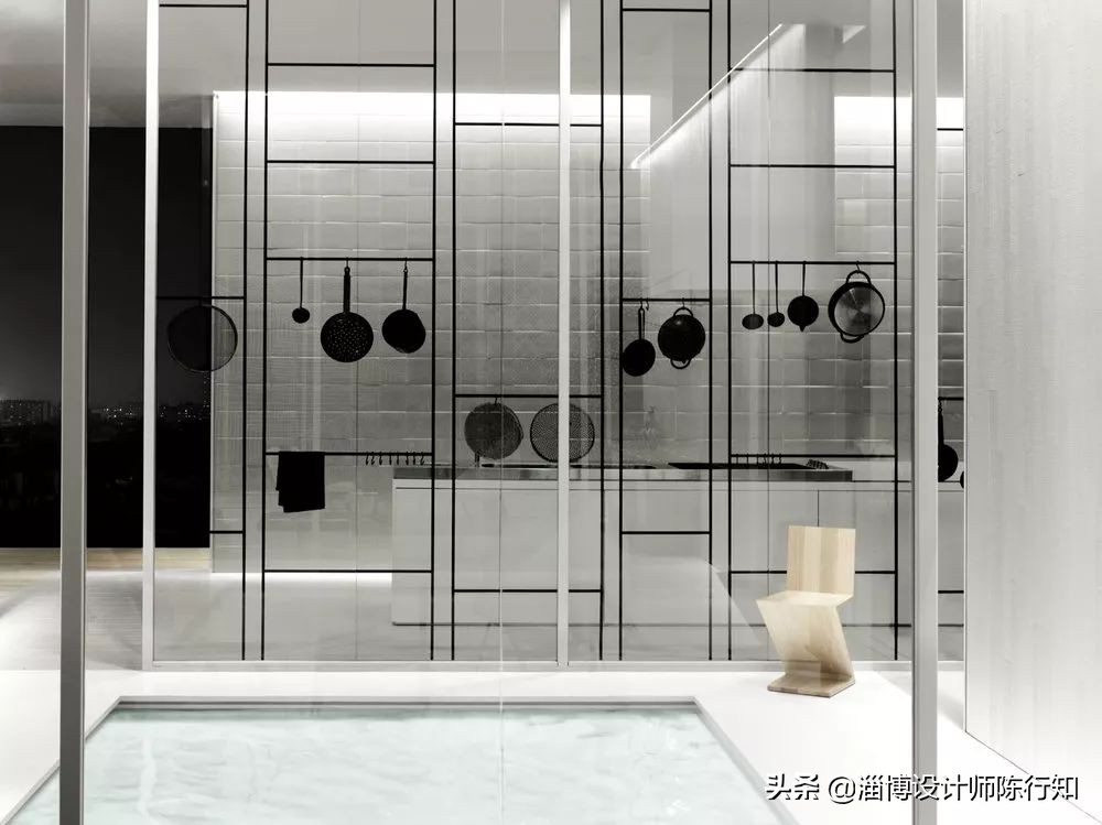 现代简约轻奢浅灰,轻奢和现代简约黑白灰的特点