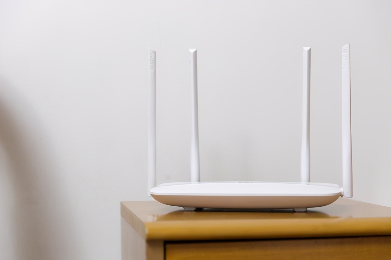 路由器旁不要放这些很影响网速,路由器正确的摆放能增加一倍网速