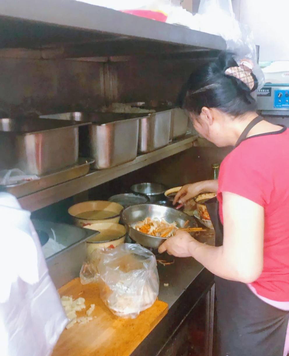 收下这份《夏日凉皮凉面指南》，银川这8家店也太好吃了吧