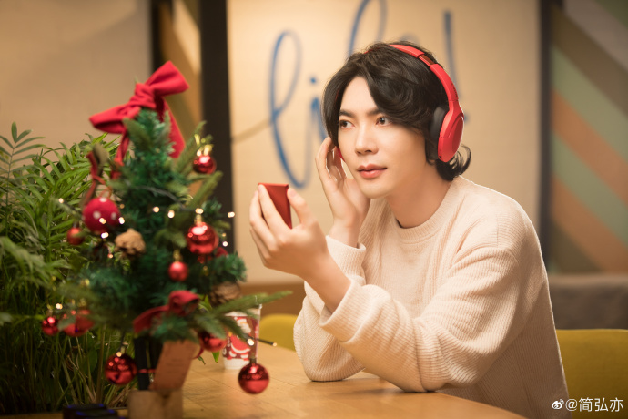 周传雄个人资料女朋友,周传雄关门弟子