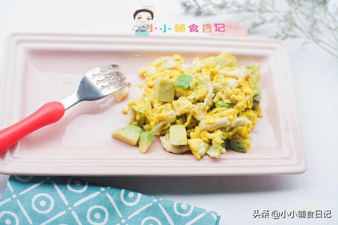 牛油果很硬很生可以直接吃吗,牛油果熟了果肉是硬的还是软的