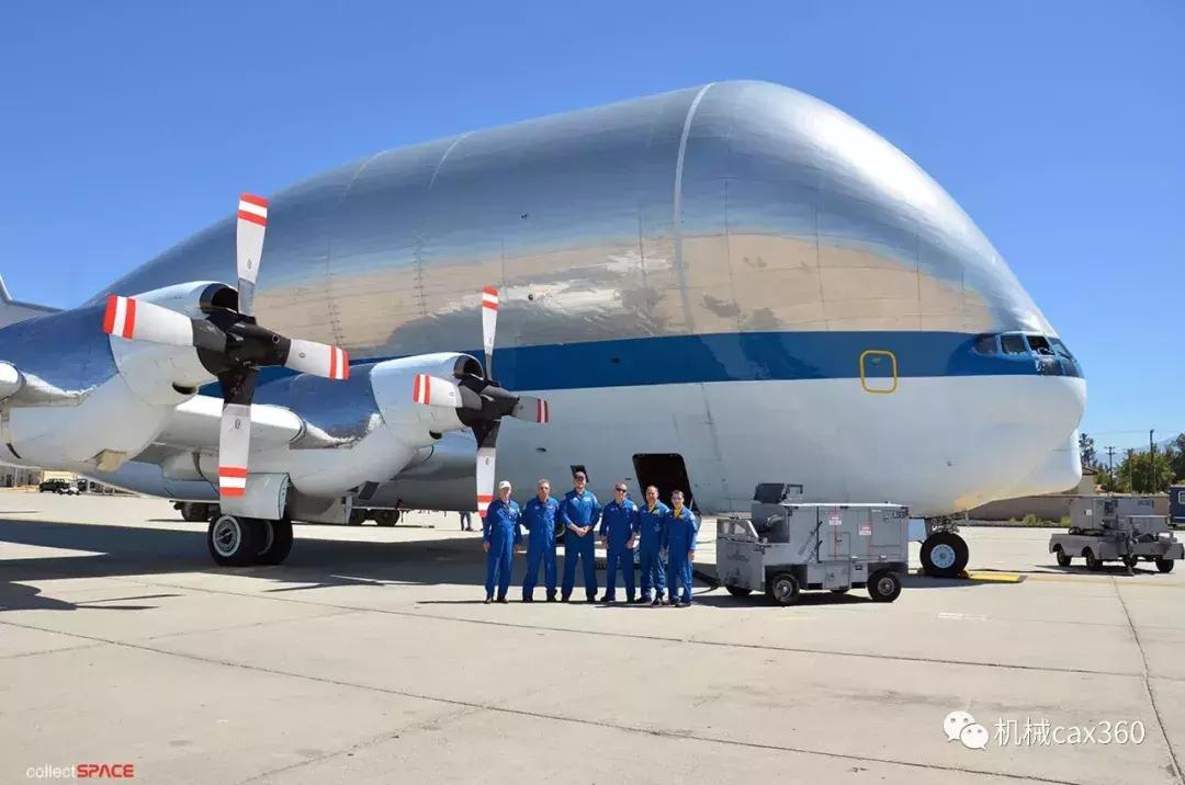 最大型运输机自重是多少吨,目前全世界最大的运输机