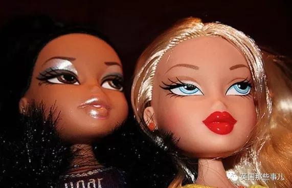 20次丰唇,20次整容成功的女人