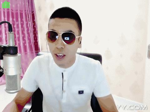 刷屏时尚界的“坎普风”，居然能摧毁美利坚？