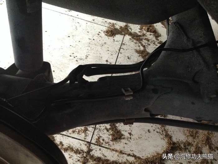 桑塔纳3000后轮鼓刹改碟刹,桑塔纳后轮鼓刹改碟刹教程