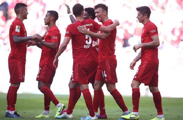 世界第一中锋莱万多夫斯基,世界第一中锋莱万