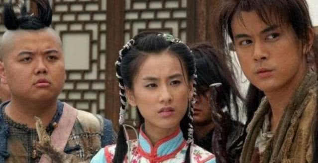 周星驰和黄圣依第一次相遇,周星驰17岁到50岁的变化