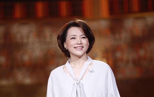 撤侨令下”傻根”王宝强突然不傻了,董卿恐将面对“骨肉分离”