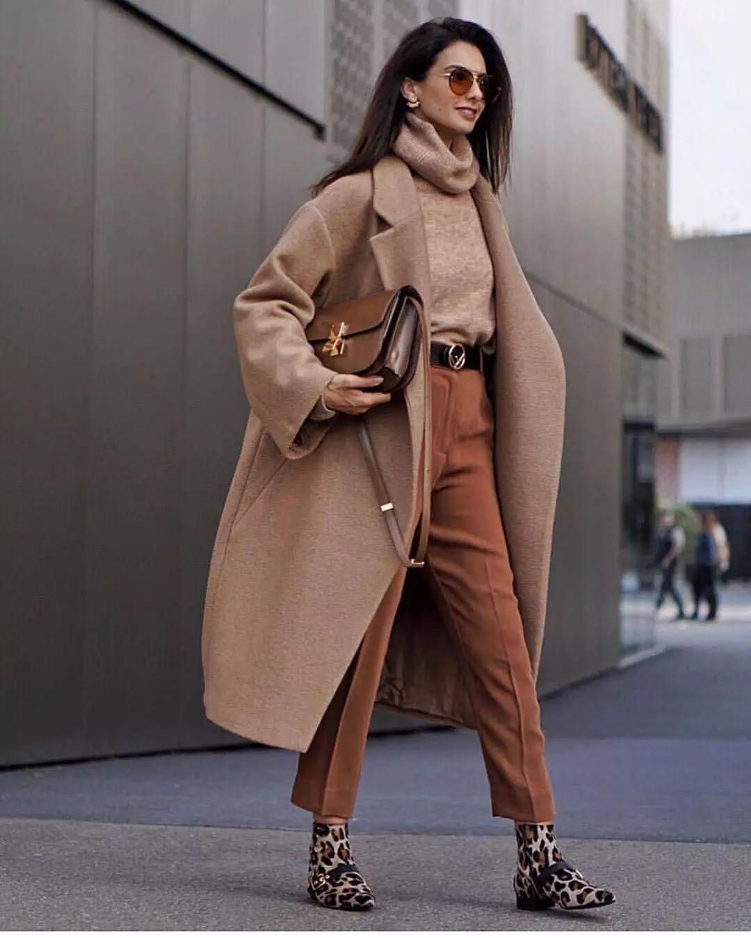 冬天如何穿得又保暖又好看,冬季怎么穿最暖和有层次感