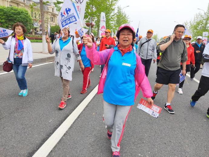 大连国际徒步大会出发现场,大连国际徒步大会10公里