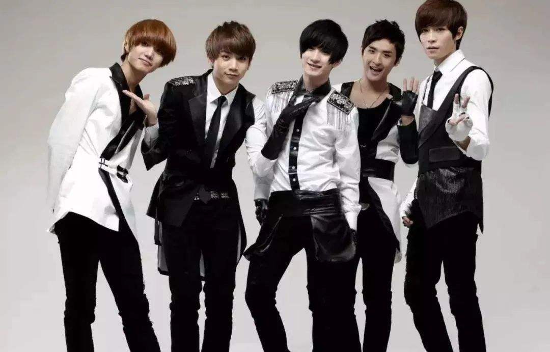 张檬金恩圣公开恋情首曝光,张檬金恩圣公开恋情后亮相