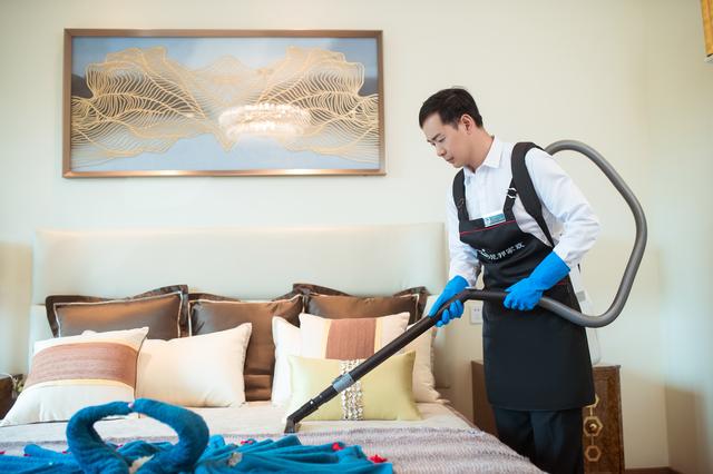 床单油渍变黄怎么洗,美容油渍床单如何洗