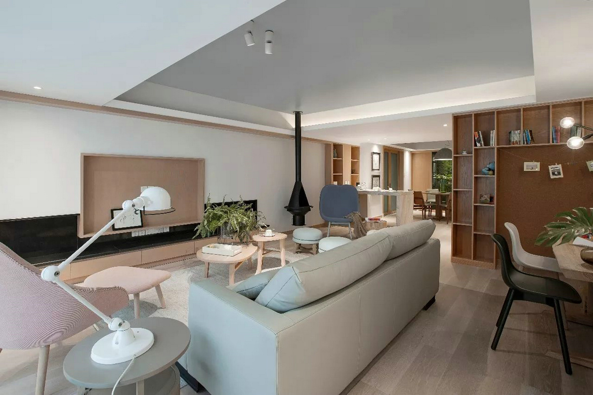 200毫升容器多大,200升的容器