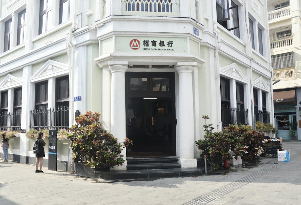 拆迁支票要怎么才能取出来,拆迁银行存单的钱怎么取出来