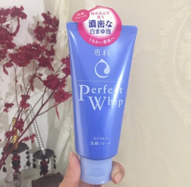 热门氨基酸洗面奶测评,热门洗面奶红黑榜测评