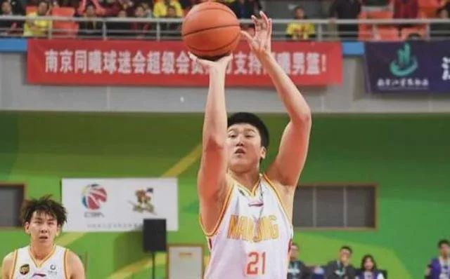 澶╂触绡悆鐞冭糠楠備汉浜嬩欢,澶╂触闈掑勾闃熶富鏁欑粌鎵撲汉