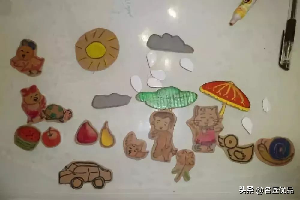 圣诞贺卡最简单又漂亮,超简单关于元旦的贺卡