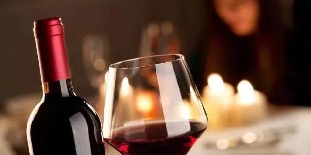 怎么知道买的红酒是不是假酒,怎么看买的红酒是不是假酒