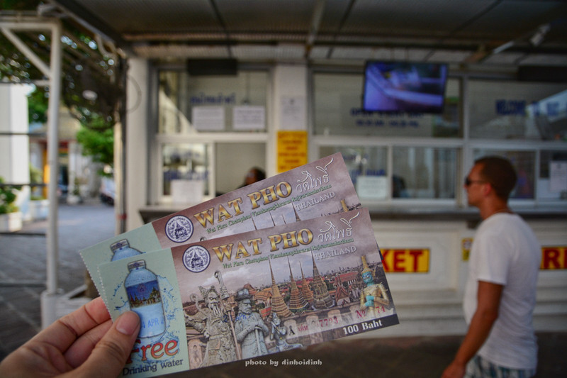 曼谷卧佛寺庙在哪里,曼谷卧佛在卧佛寺里面哪里